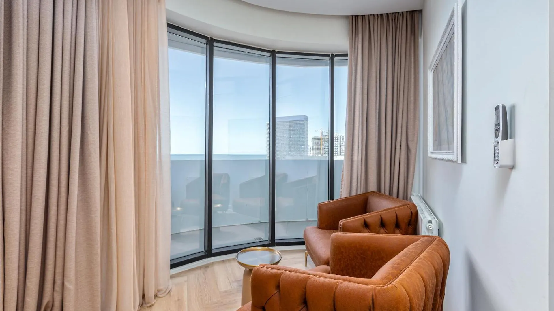 Hcg Panorama'Peris Apartment Batumi 0*,